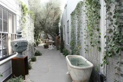 Beverly Hills — Landscape Construction project by Seed Landcare in Beverly Hills