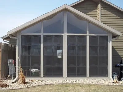 Screen Builders - Window Installation & Replacement in Ankeny, IA