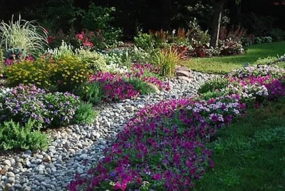 Silver Spring Landscaping - Sidewalk & Pathway Installation in Silver Spring, MD