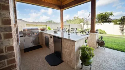 Holden Energy & Contracting Solutions - Landscape Design in Rosenberg, TX