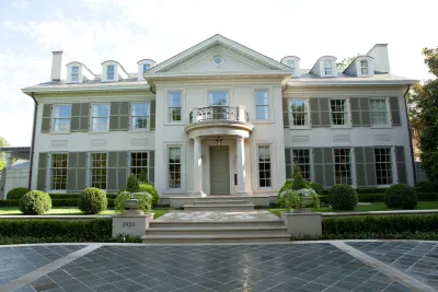 Luxurious Landscape — Landscape Construction project by Southern Botanical, Inc.