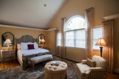 Bedroom Sheer Attire — Interior Design & Decorating project by Romancing The Home Interiors