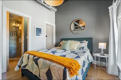 Whitehall Rooftop Suite — Interior Design & Decorating project by Dh Design Studio