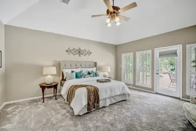 Willowcreek Stables - Unoccupied Home Staging Initiative — Interior Design & Decorating project by FlyGirl Home Staging & Redesign
