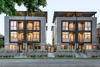 City Dwelling with a Perspective by Tracy A. Stone Architect