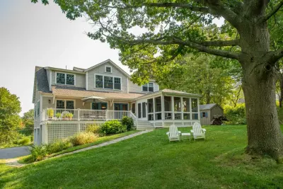 Not in Wellesley Anymore! Great Neck - Ipswich, MA by Cummings Architecture + Interiors