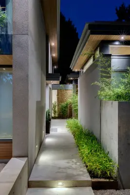 Willow Creek Residence by Garret Cord Werner Architects & Interior Designers