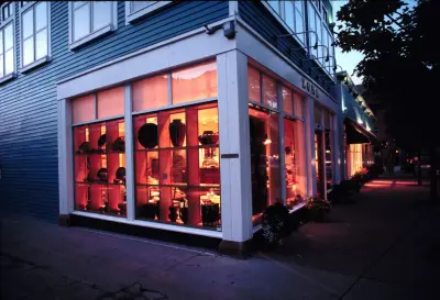 ZONA Colorado shop by Sven Erik Alstrom Architecture