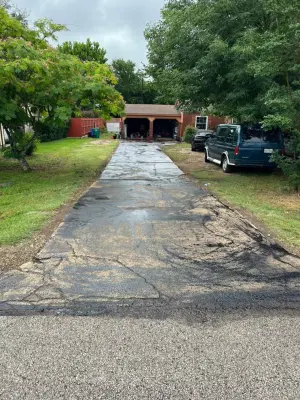 Professional Paving LLC - Driveway Repair & Paving in Hutto, TX
