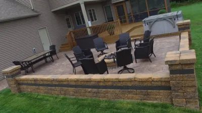 Superior Hardscapes - Retaining Wall Construction in Middlebury, IN