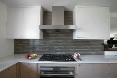 Cement kitchen backsplash by Walls N Effects