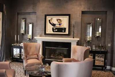 Bespoke Metallic Stucco by Walls N Effects