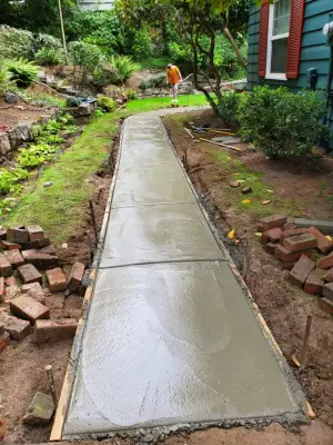iPros Landscaping & Construction Division - Fence Installation in Rochester, WA