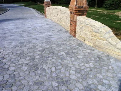 Tango Landscapes - Retaining Wall Construction in Shelby Township, MI