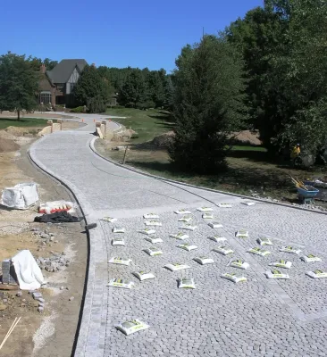 Tango Landscapes - Retaining Wall Construction in Shelby Township, MI