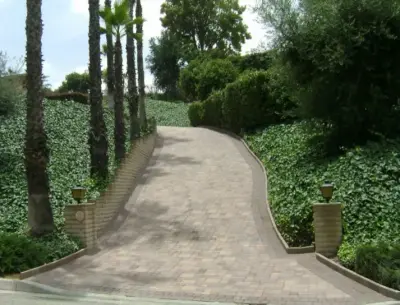 Custom Driveway for Anaheim Hills by Integrated Paver Systems