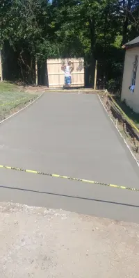 W&t Concrete/ Independant Contractors - Flooring Installation Services in Cincinnati, OH