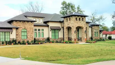 Oklahoma Cherokee Brown — Stone & Concrete Installation project by Hill Country Rock