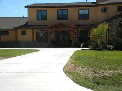 Pathways — Stone & Concrete Installation project by RDTServices Concrete & More