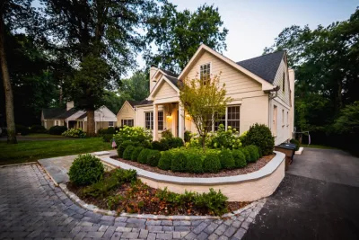 Traditional Home | Nashville, TN — Landscape Construction project by The Greathouse Company LLC in Nashville