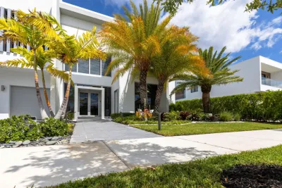BOTANIKO RESIDENCE — Landscape Construction project by The Landscaping People, Inc. in Weston