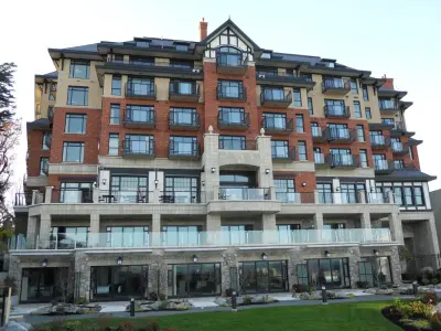 Oak Bay Coastal Resort — Stone & Concrete Installation project by Brock White Construction Materials