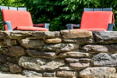 Stone Worthy - Landscape Construction in Mundelein, IL