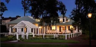 5 Cottage in the Garden District of Palmetto Bluff by Pasco/Vienne Architecture