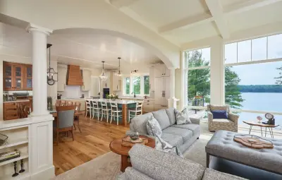 Small Lake Heritage by 42 North | DESIGN…at Your Doorstep