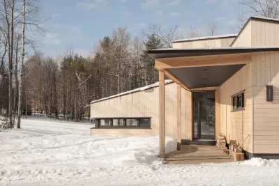 Pikes Summit by Kaplan Thompson Architects