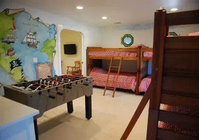 Buccaneer-Inspired Bunk Room by Esprit Design