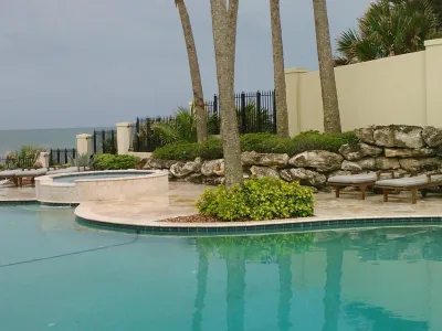 Turf Rider Lawn and Landscape - Leaf Removal & Cleanup in Atlantic Beach, FL