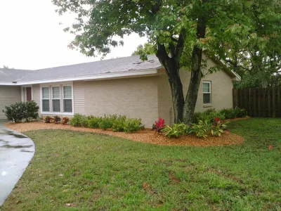 Turf Rider Lawn and Landscape - Leaf Removal & Cleanup in Atlantic Beach, FL