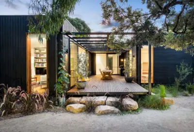 MEL/ARCH architectural studio - Landscape Construction in Fort Worth, TX