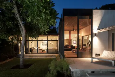 Moontower - Custom Home Builders in Austin, TX