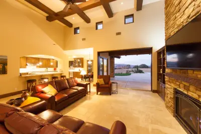 Ysabel Santa Home by Isaman Design, Inc.