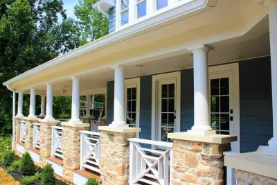 Shingle Design by Denis Littrell And Associates