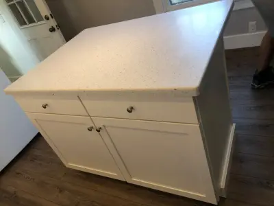 Compact Kitchen by Robertson Kitchens