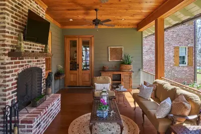 Beard + Riser Architects - Kitchen Remodeling in Oxford, MS