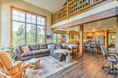 McCall Summer Retreat by J Truex Architecture