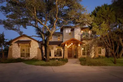 Danze & Davis Architects, Inc. - Kitchen Remodeling in Austin, TX