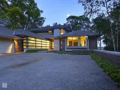 Upper Straits Home by Young & Young Architects