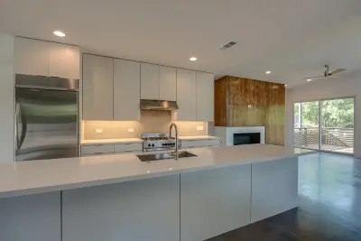 City Living #3 by Robert Durham Architecture