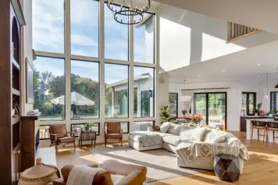 Modern Valley by Neil Richardson Architect LLC