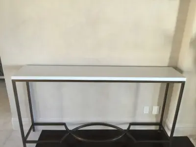 Rancho Palos Verde Sofa Table in White Concrete and Steel — Stone & Concrete Installation project by Walls N Effects