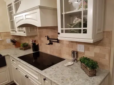 Ballwin, MO tile backsplash by Gateway Flooring