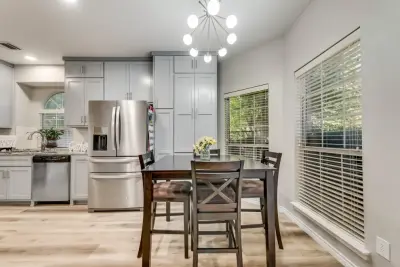 Kitchen Renovation - Color Advice by Anntraves Interior Design