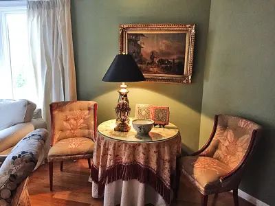 Living Room Revamp at Sunset Hills — Interior Design & Decorating project by Envision Creative Studios