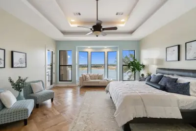Lago Vista Watercliffe Drive — Interior Design & Decorating project by Show-Off Home LLC