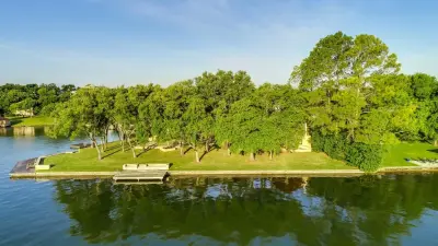 Webber + Studio, Architects - Custom Home Builders in Austin, TX